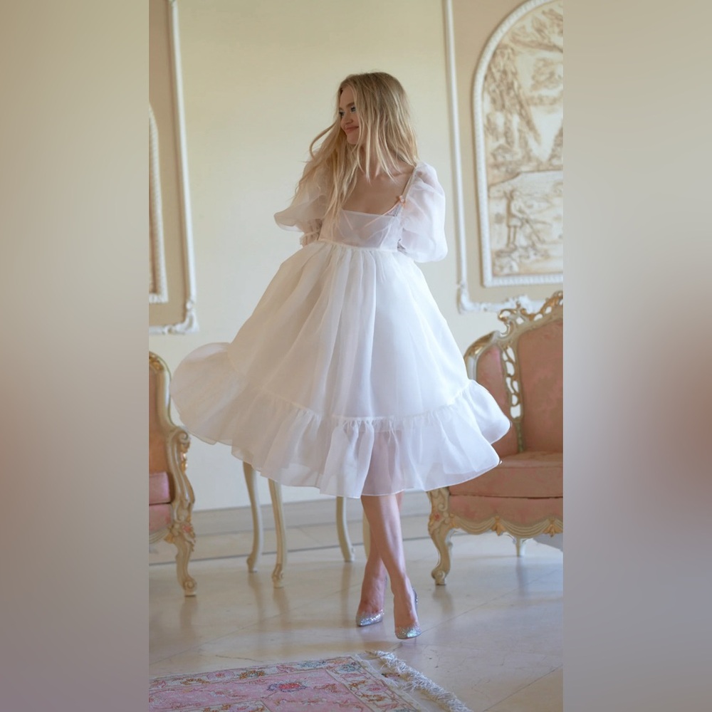 Selkie Ivory French Puff